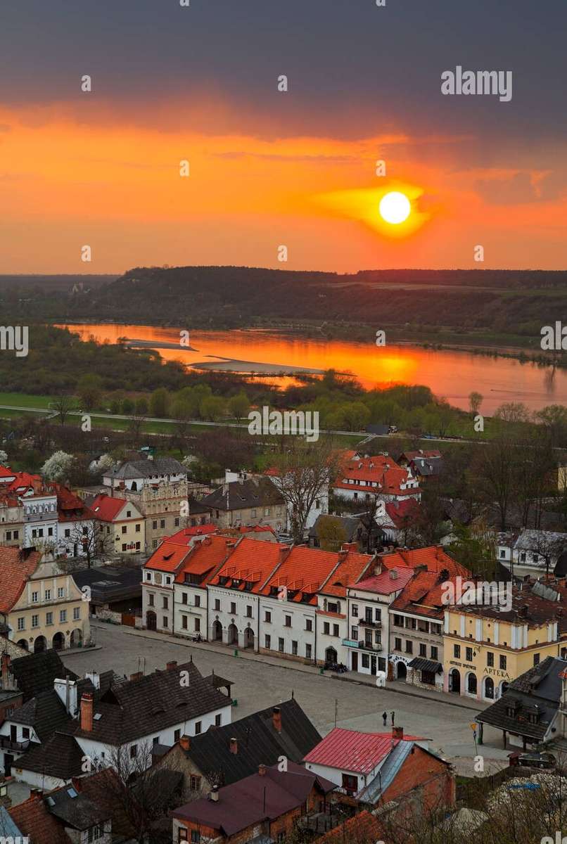 Kazimierz Dolny au coucher du soleil puzzle en ligne