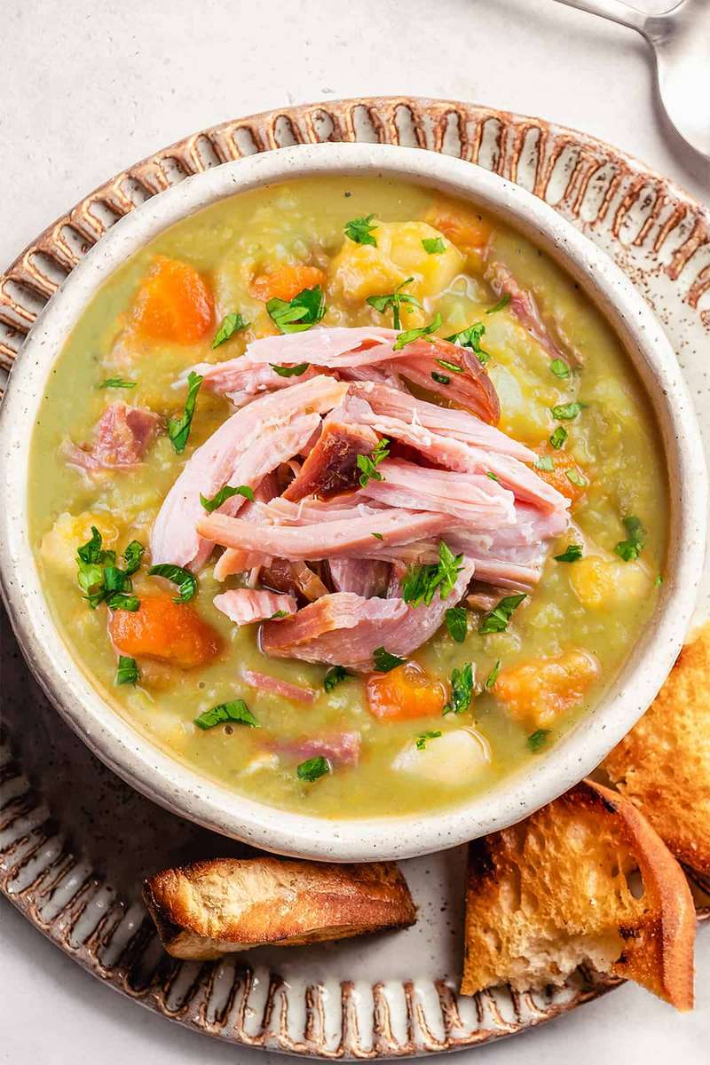 Soupe aux pois cassés et au jambon puzzle en ligne