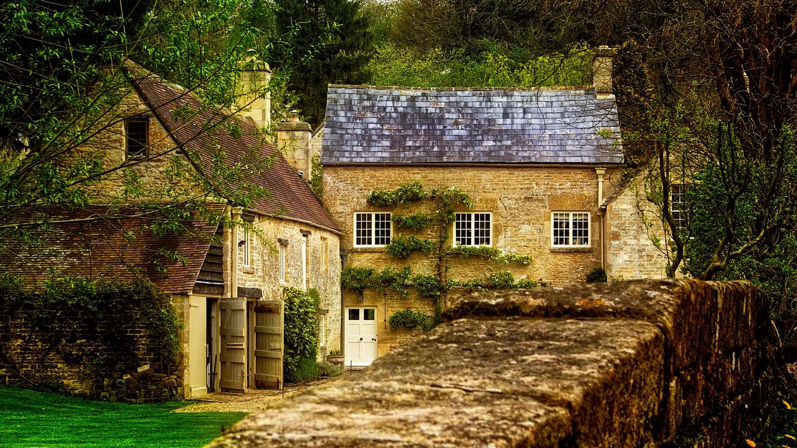 Traditional cottage, UK rompecabezas en línea