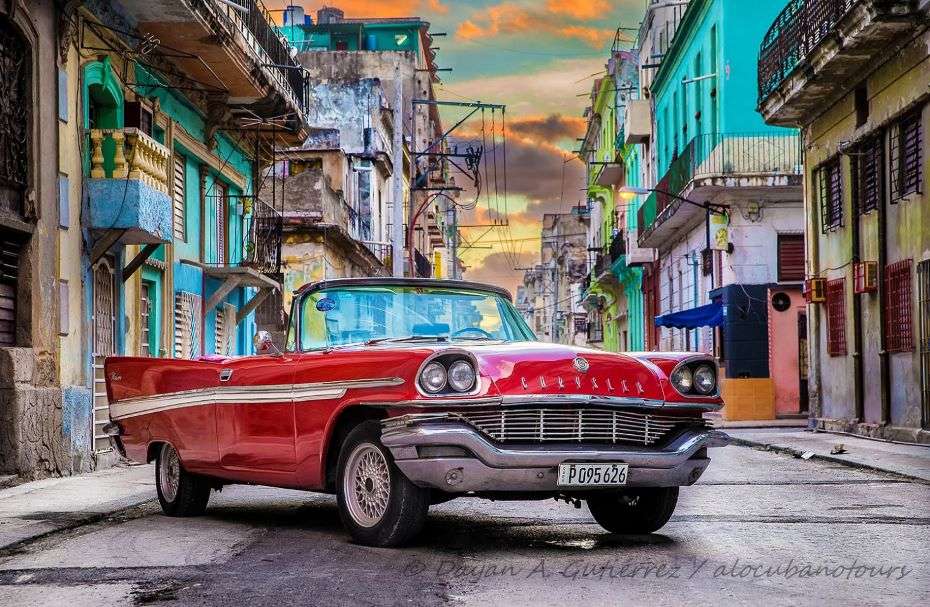 A vintage car on the street in Havana online puzzle