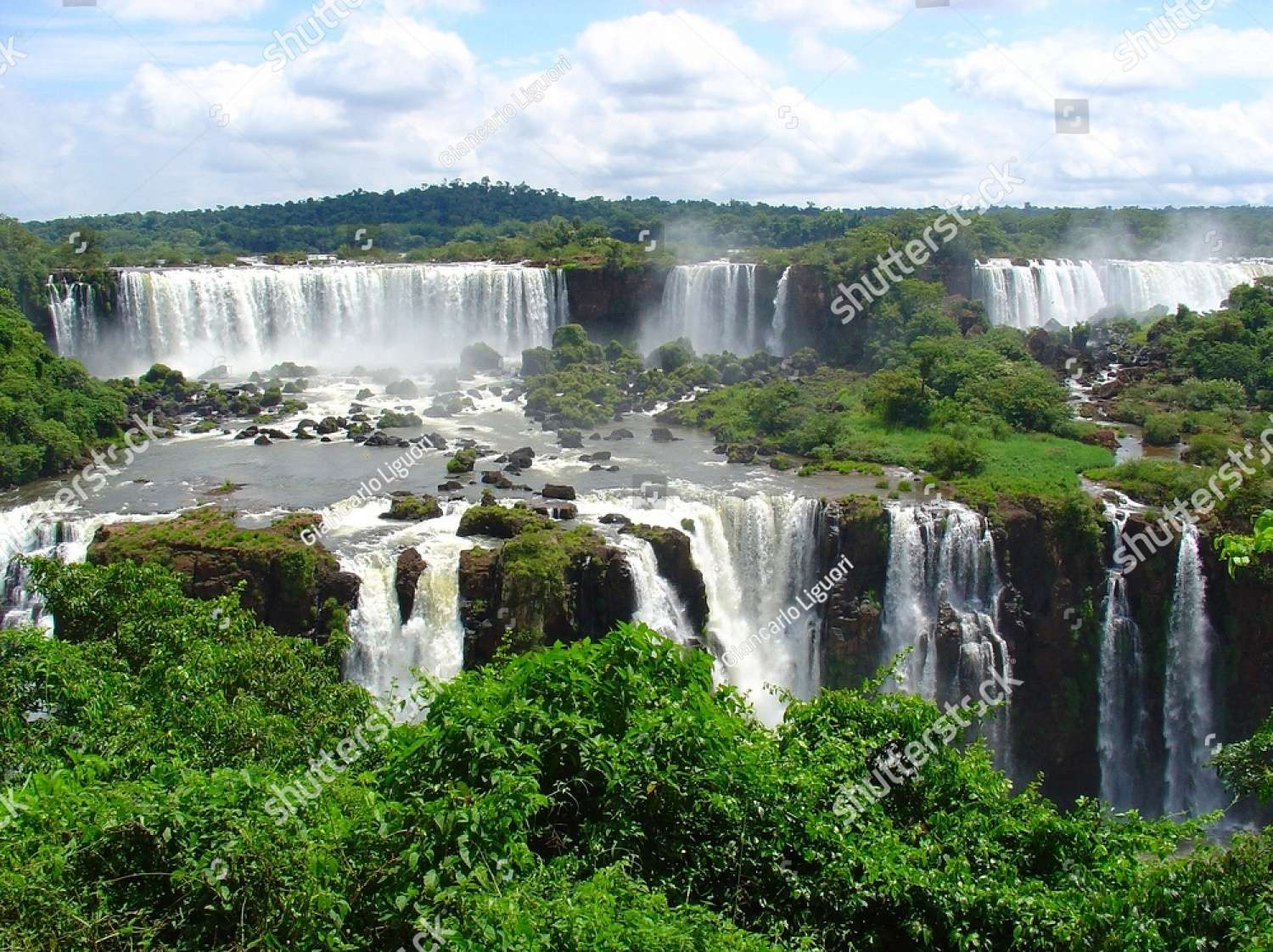 Chutes d'Iguazu au Brésil et en Argentine puzzle en ligne