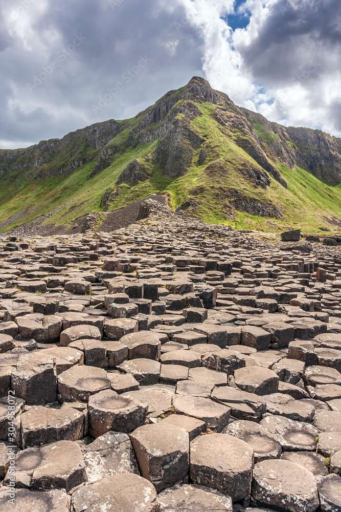 Giant's Causeway Severní Irsko online puzzle