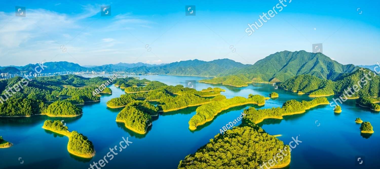 Panorama of Hangzhou, China online puzzle