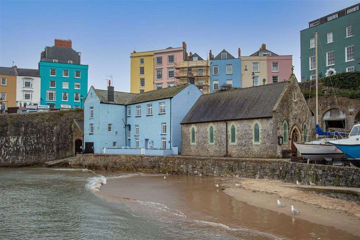 Maisons de plage à Tenby puzzle en ligne