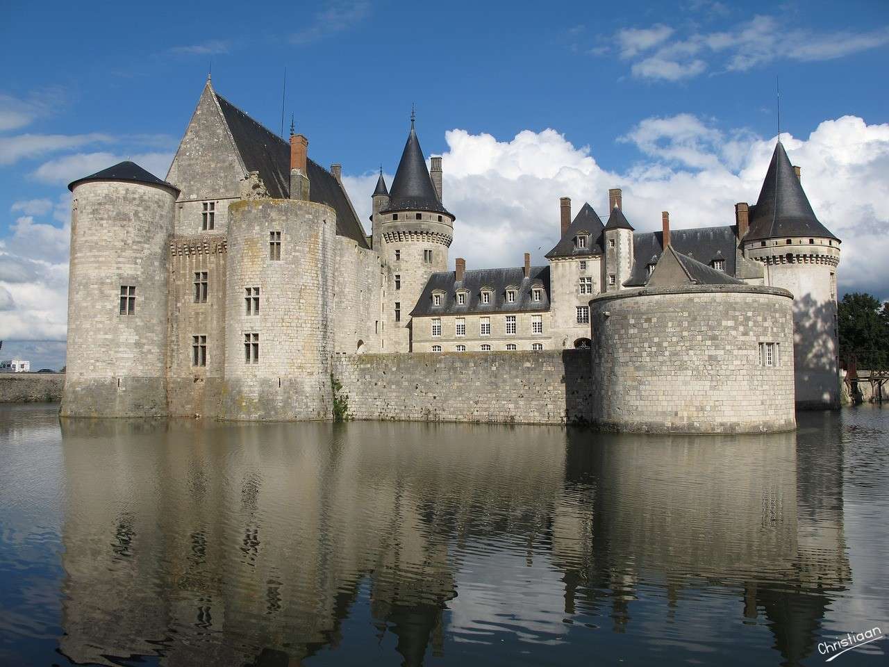 Château de Sully sur Loire παζλ online