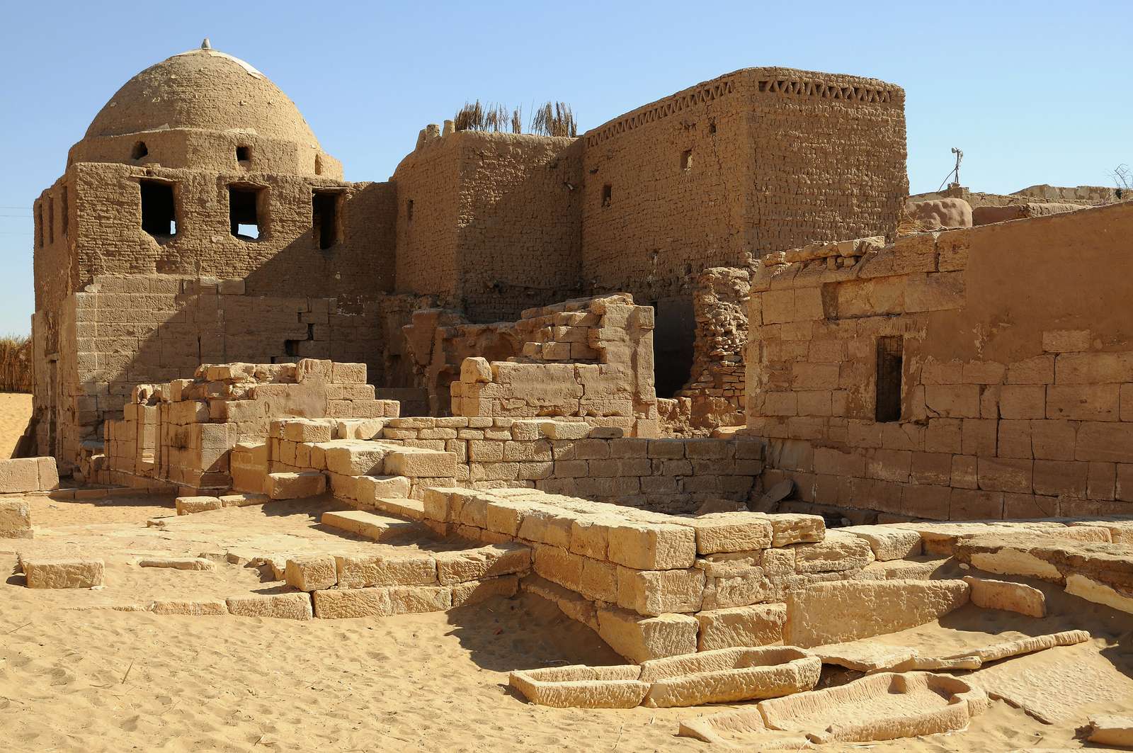 Mausoleo del oasis del desierto de Dakhla en Egipto rompecabezas en línea