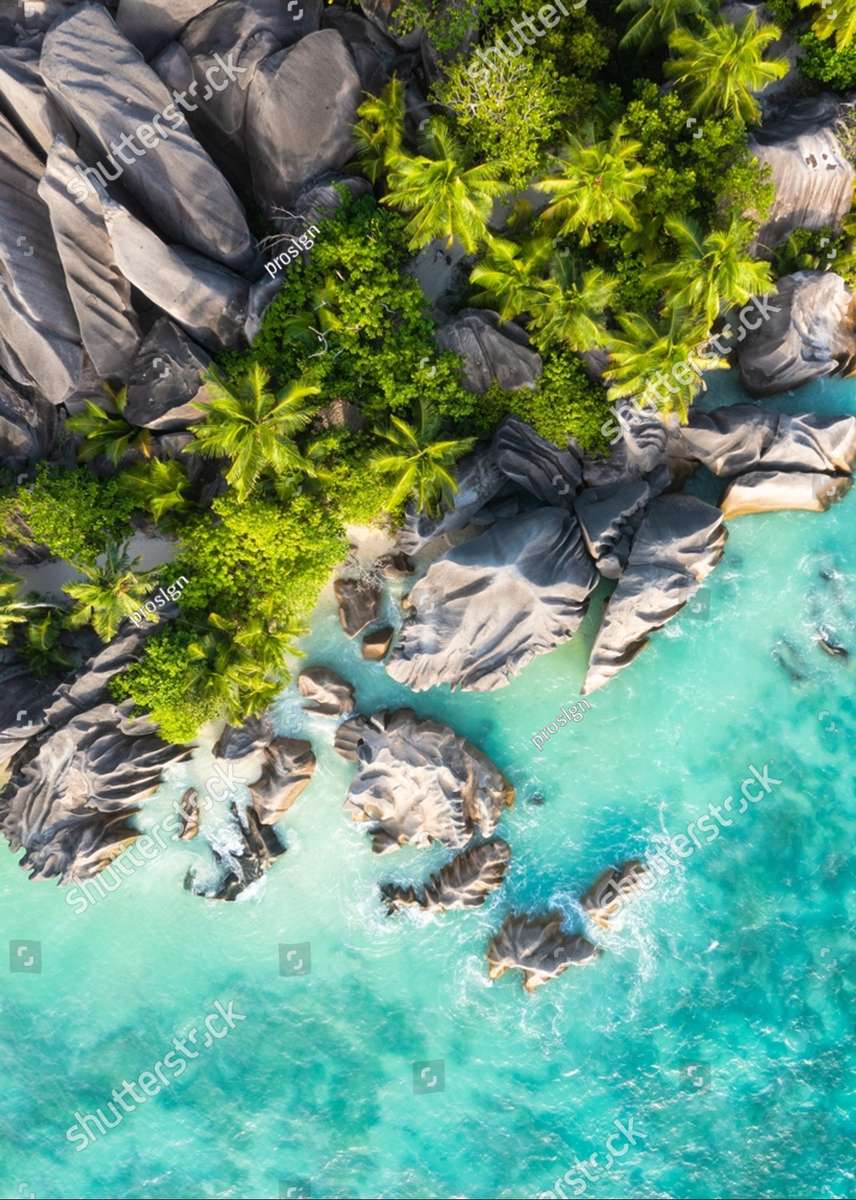 Loc tropical din Seychelles jigsaw puzzle online