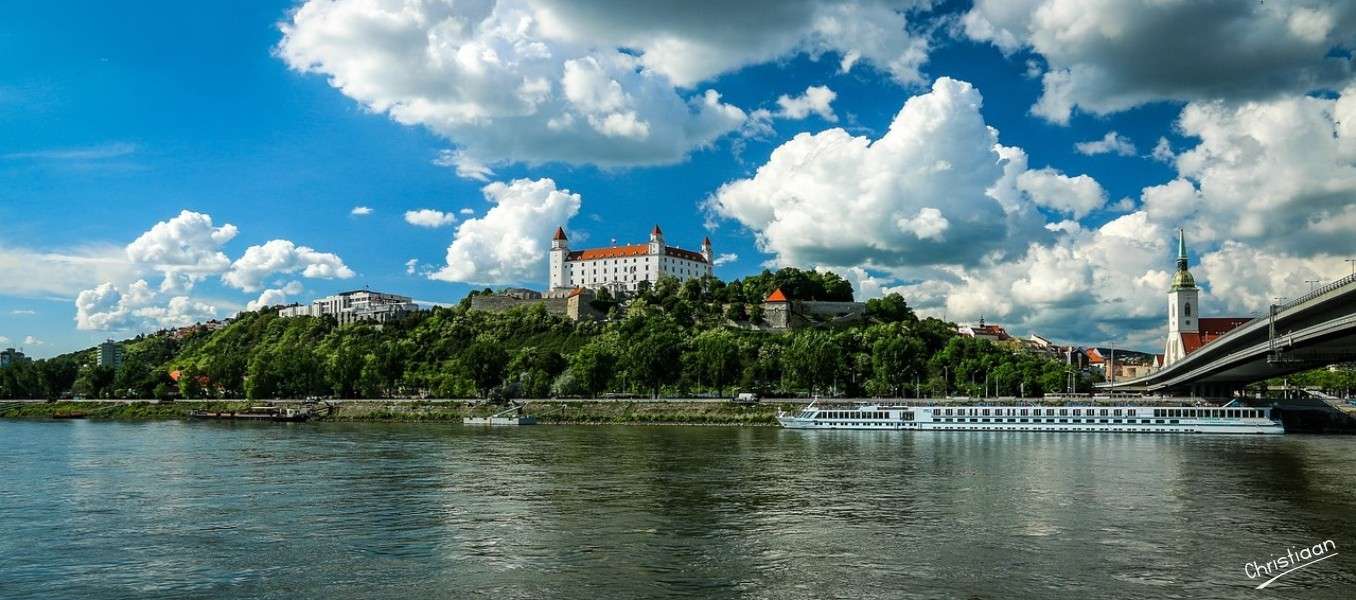 Bratislava, slott. Pussel online