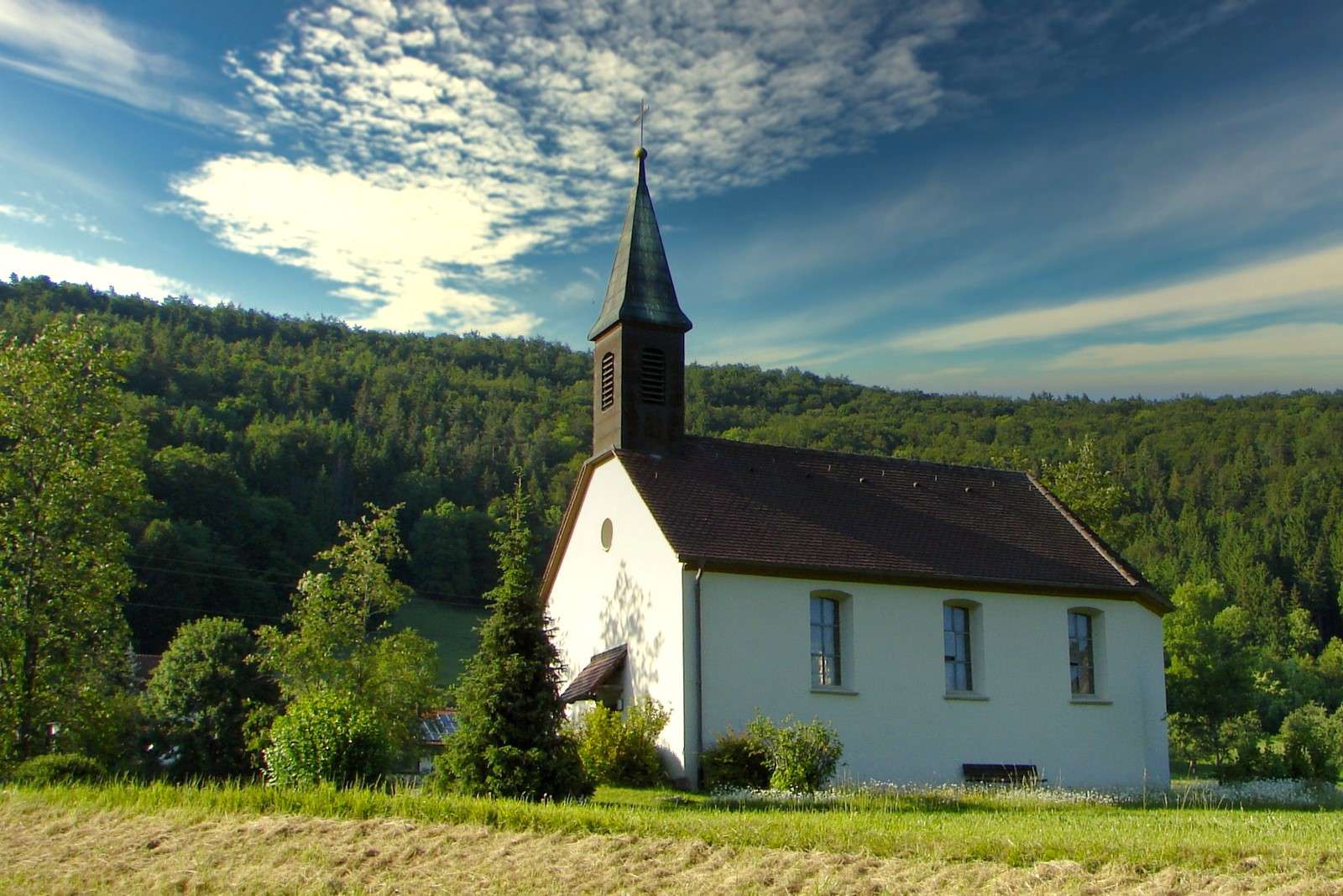 Kirche in den Bergen Online-Puzzle