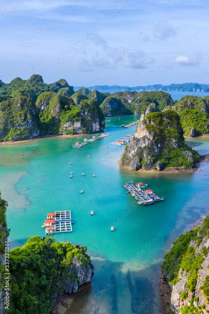 Ha Long Bay Vietnam online puzzle