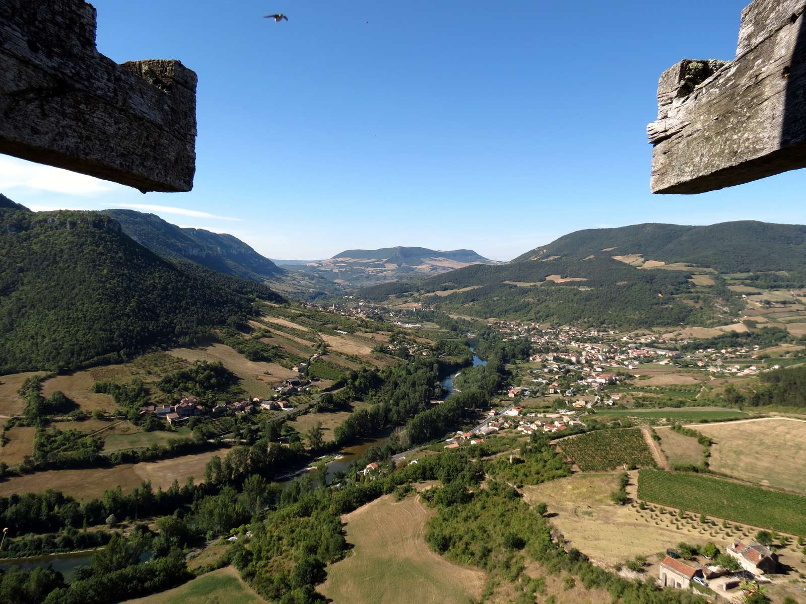 Vista del valle del Tarn cerca de Peyrelade rompecabezas en línea