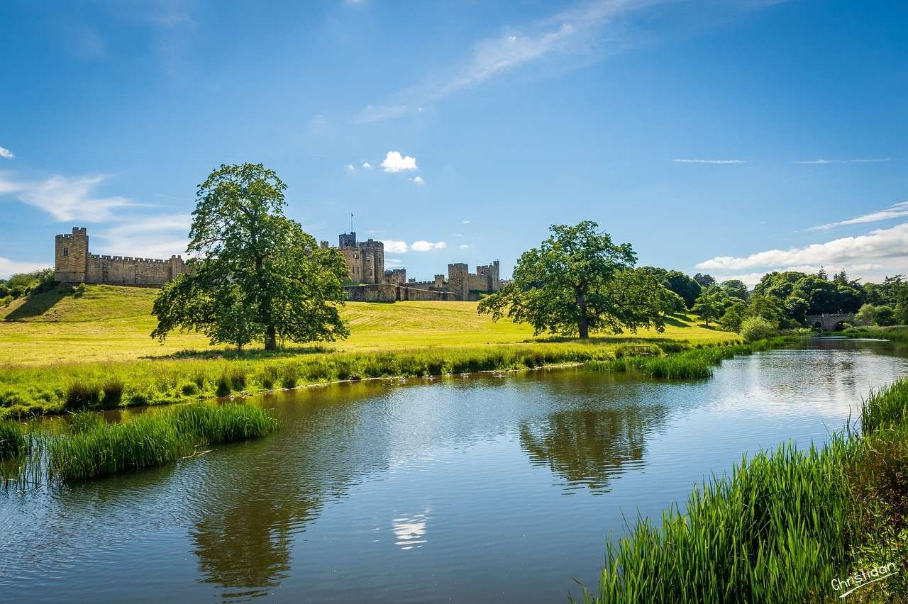 Northumberland, Alnwick kastély, River. online puzzle