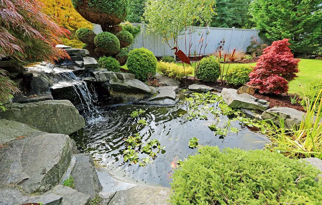 Waterval in de tuin legpuzzel online