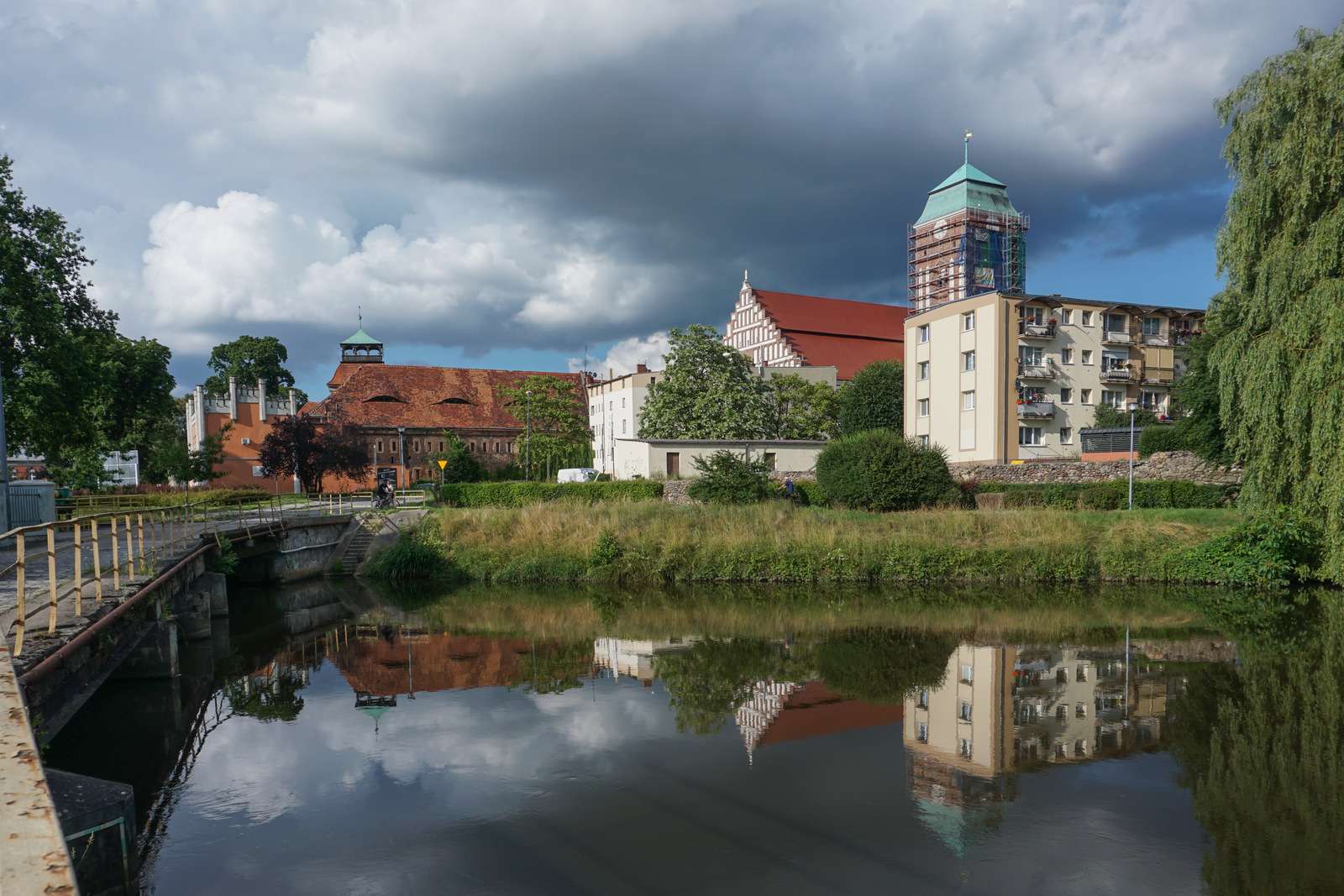 KRAJOBRAZ MIEJSKI puzzle online