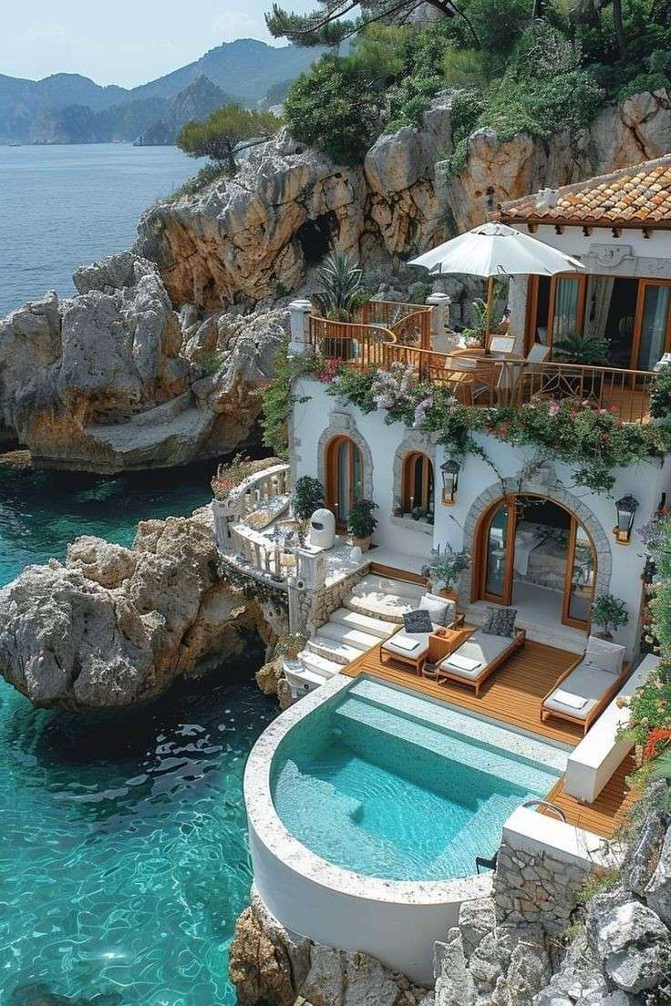 Casa de pe coastă puzzle online