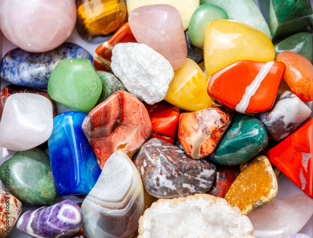 Pierres précieuses colorées puzzle en ligne