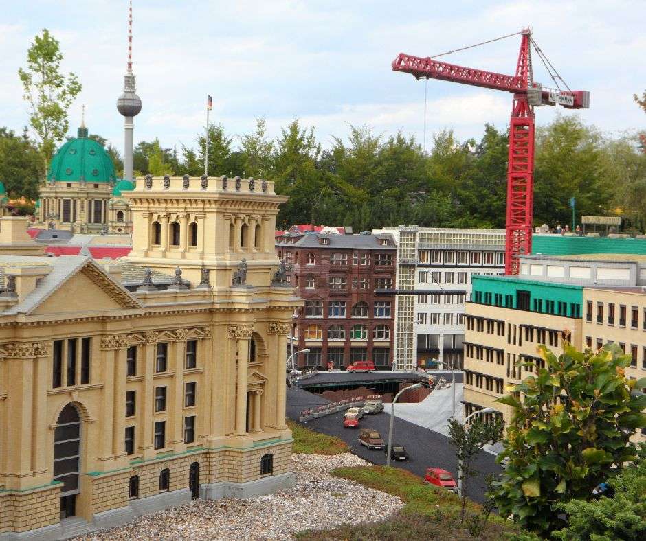 LEGO blokkokból készült épületek online puzzle