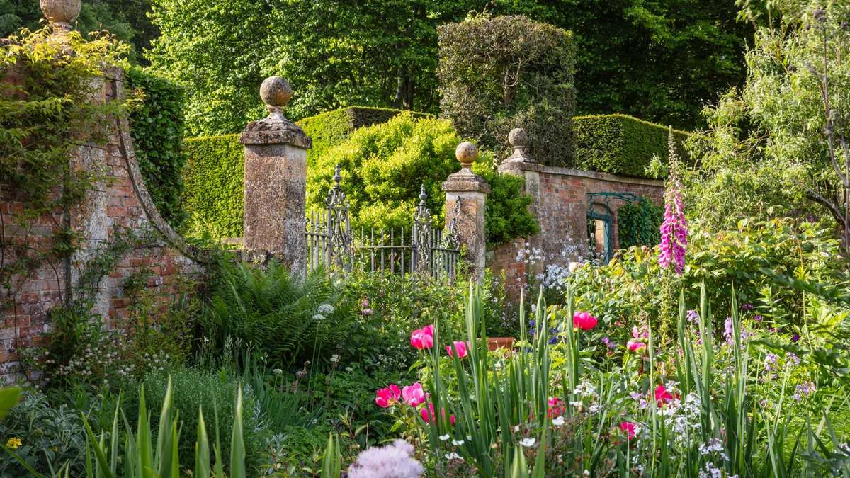 Jardin de plantes et de fleurs puzzle en ligne