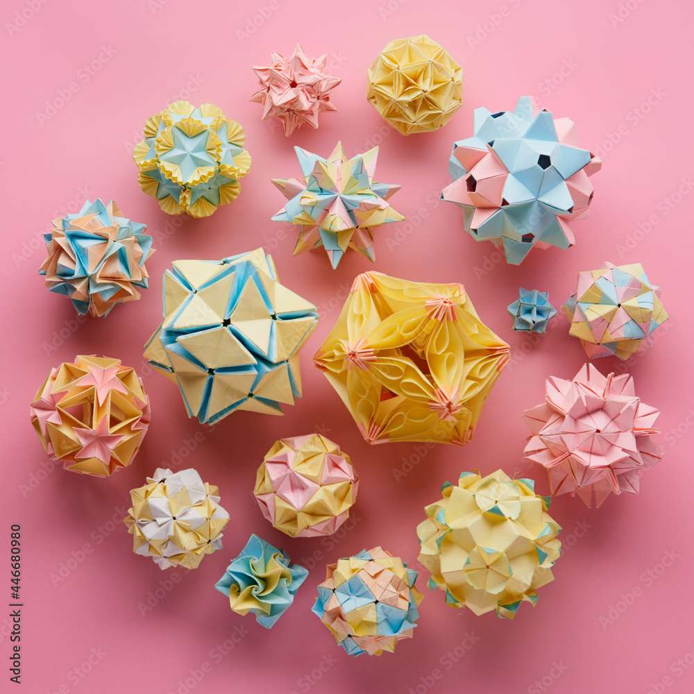 Origami di carta colorati puzzle online