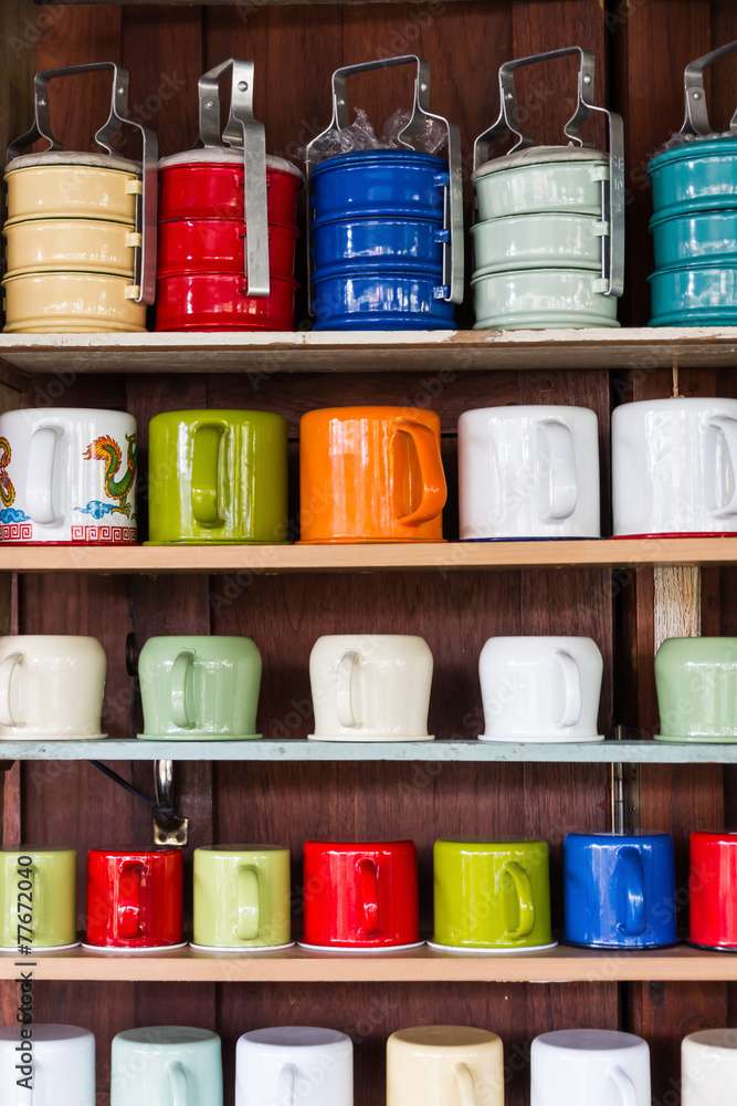 Collection of colorful cups online puzzle