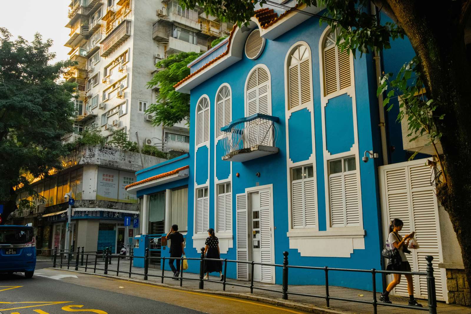 Blue House, Macau pussel på nätet