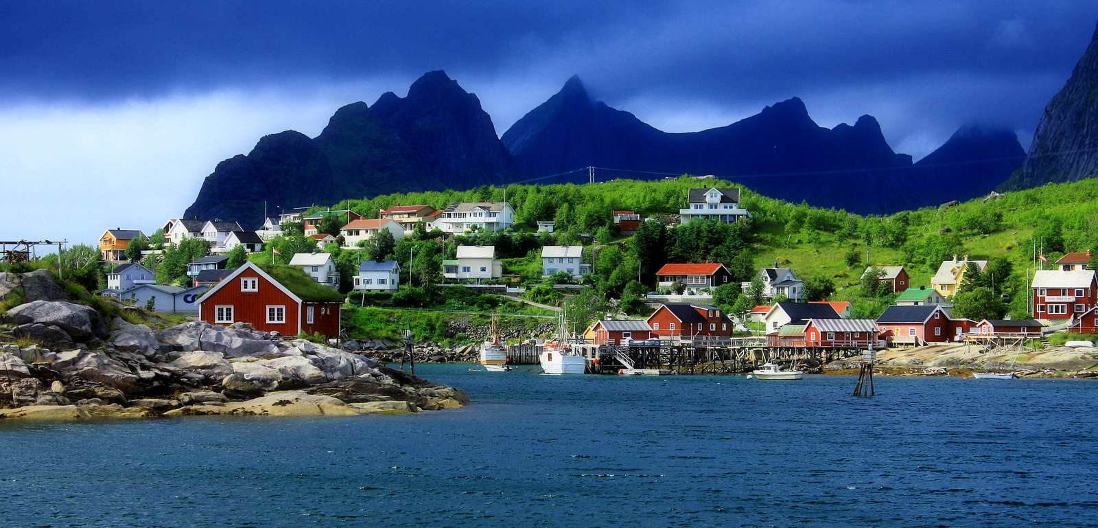 REINE, Norge Pussel online