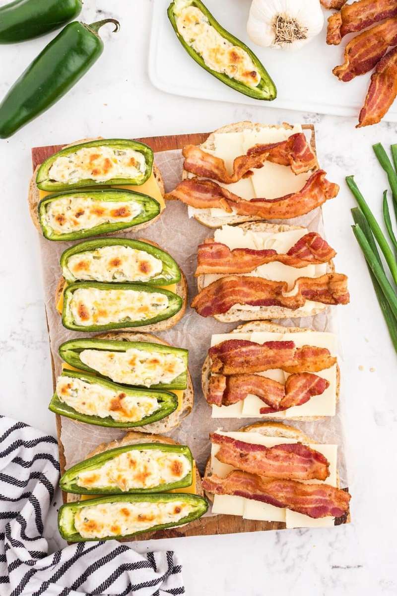 Jalapeno Popper Grilled Cheese Sandwiches jigsaw puzzle online