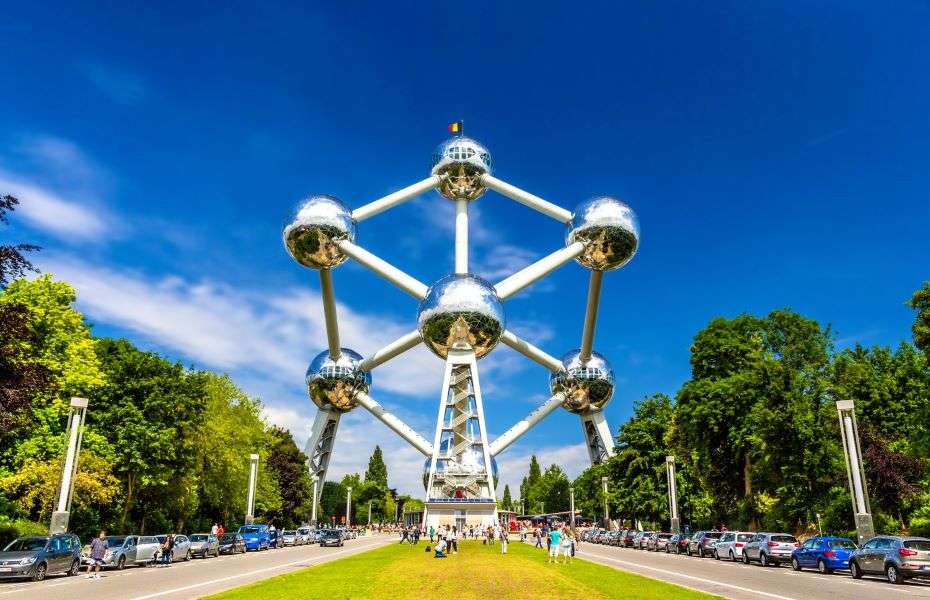 Unikalna budowla zbudowana w Brukseli puzzle online