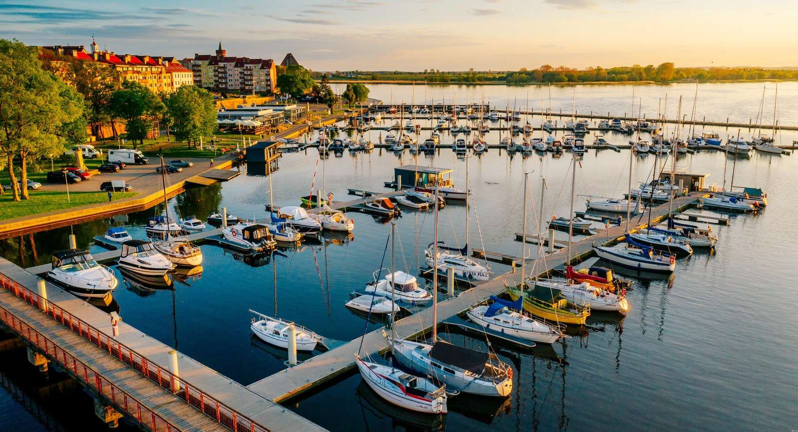 Marina w Kamieniu Pomorskim puzzle online