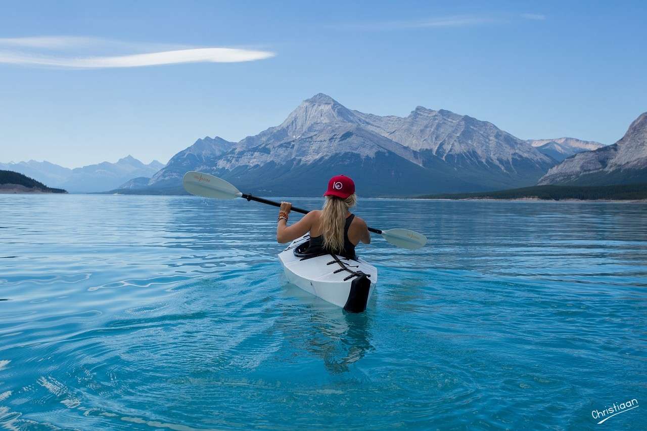 Ragazza, kayak, altro. puzzle online