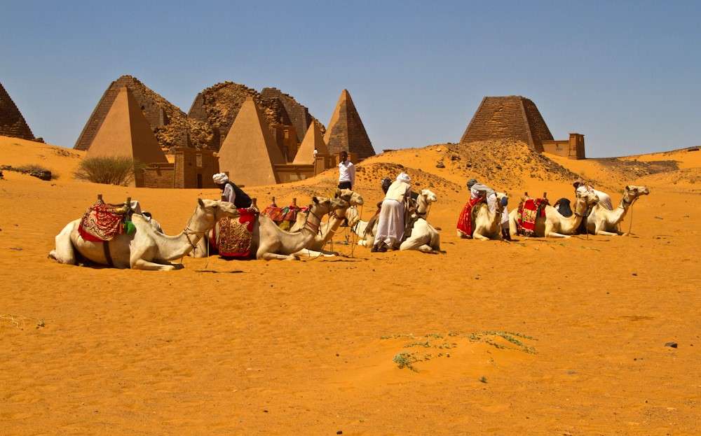 Sudan Pyramiden in der Bajuda Steppe puzzle online