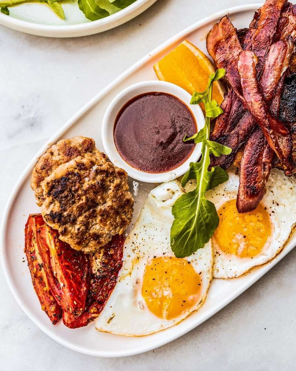Plato de desayuno rompecabezas en línea