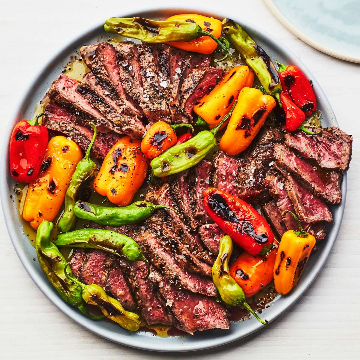 Bistec y pimientos a la parrilla rompecabezas en línea