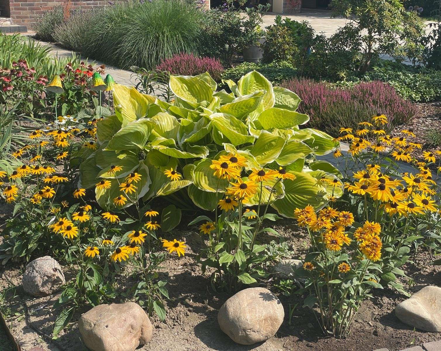 花の間の庭のファンキー ジグソーパズルオンライン