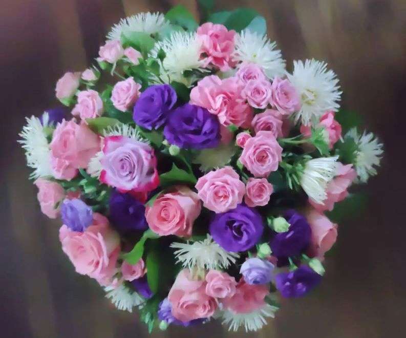 大きなカラフルな花束 オンラインパズル