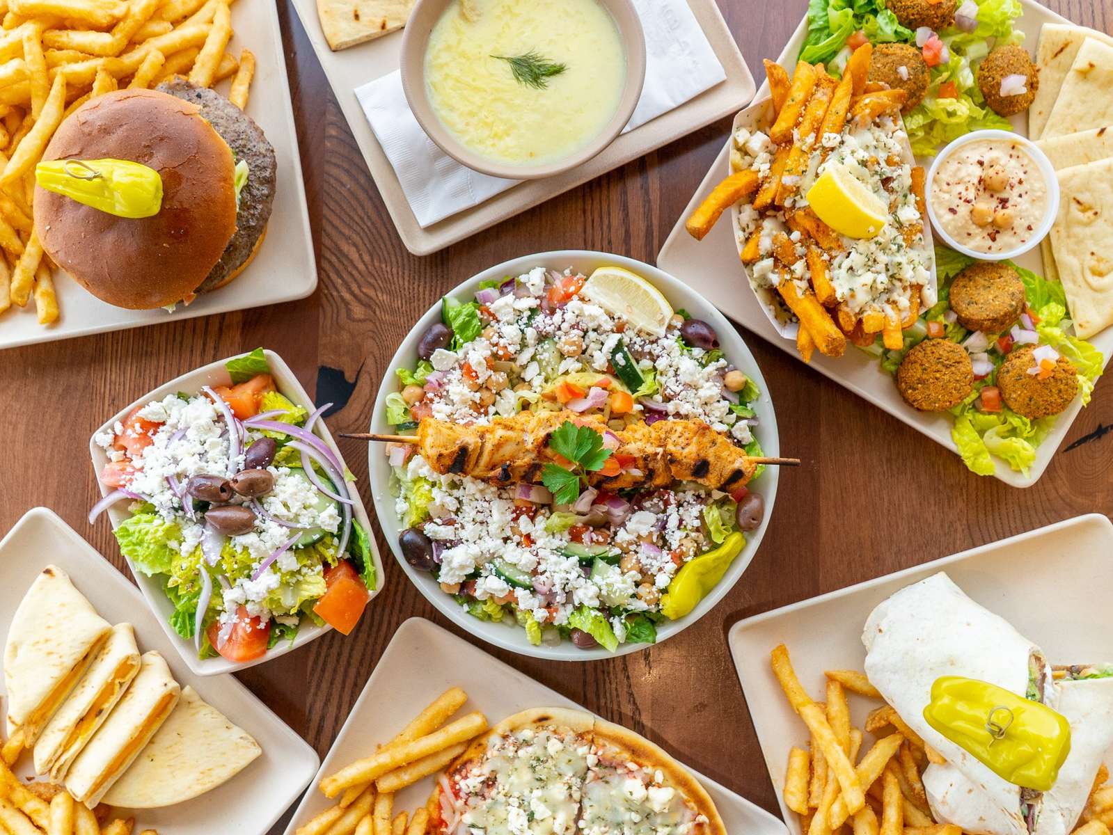 Чинии за обяд онлайн пъзел