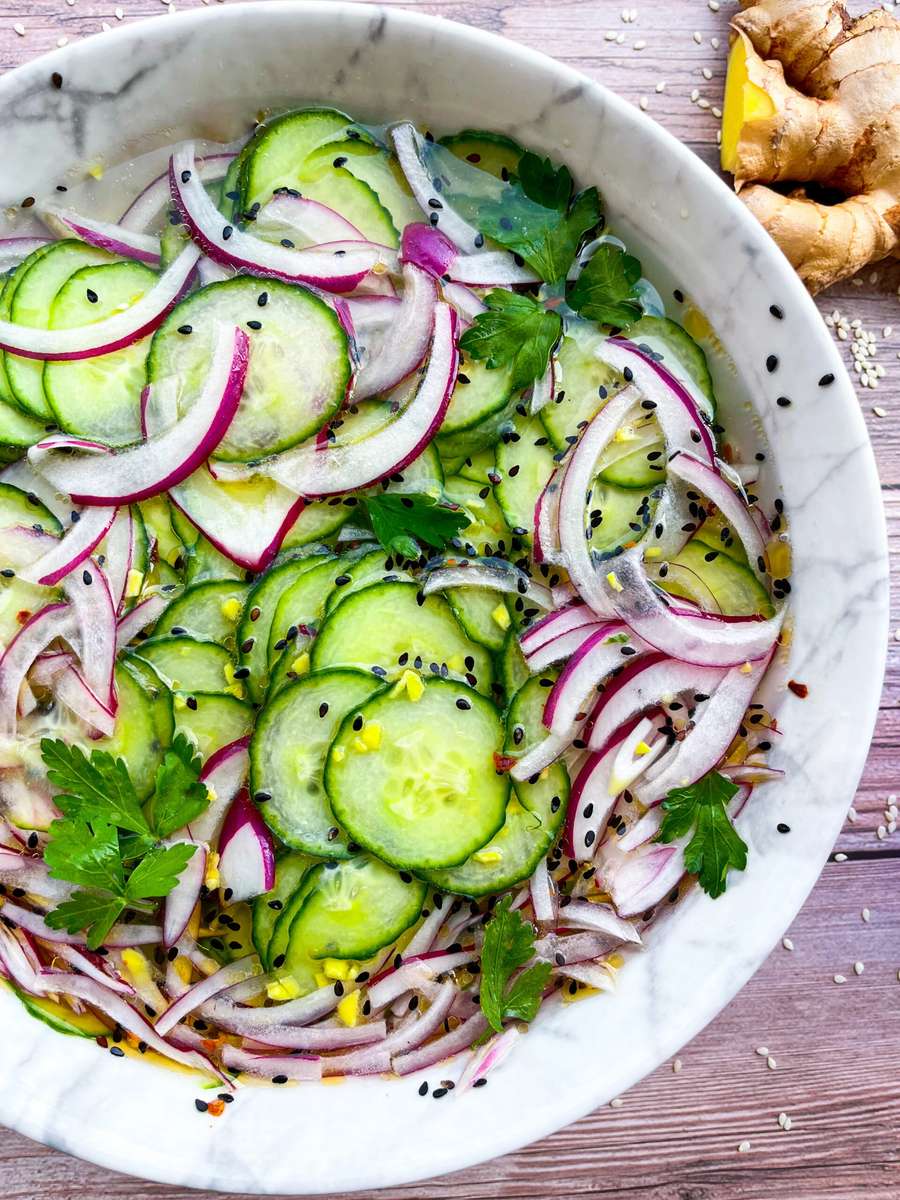 Азиатска салата от краставици онлайн пъзел