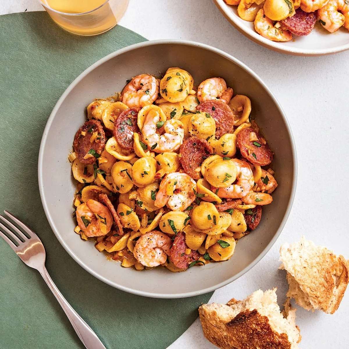 Макарони за скариди и салами онлайн пъзел