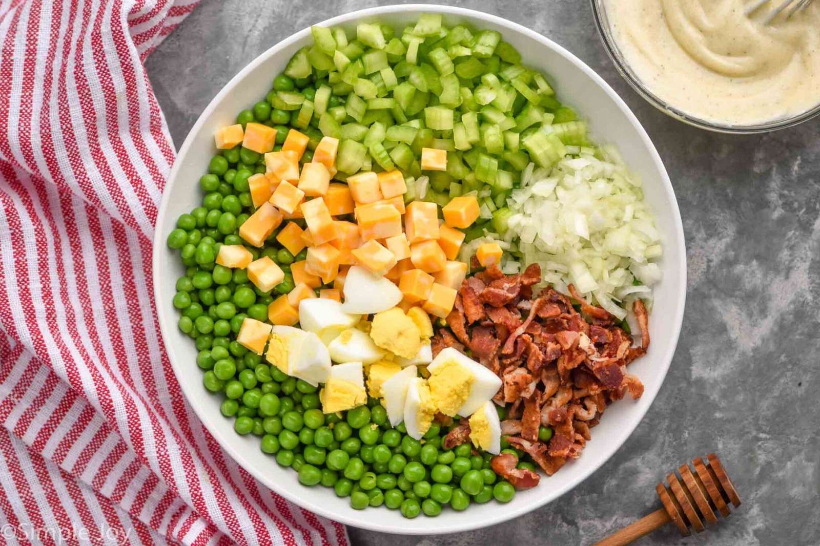 Изработка на кремообразна грахова салата онлайн пъзел