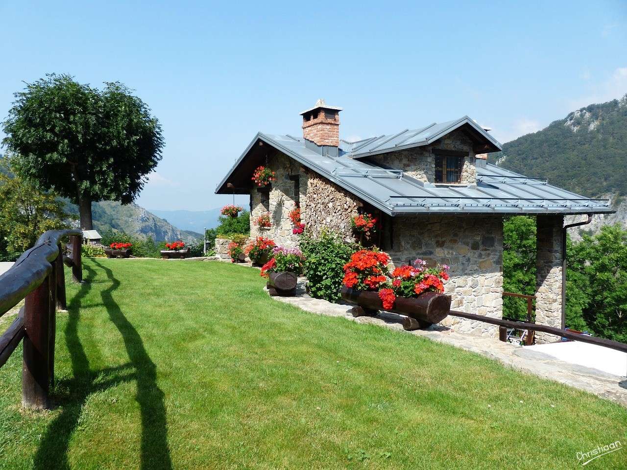 別荘、夏の別荘、家。 オンラインパズル