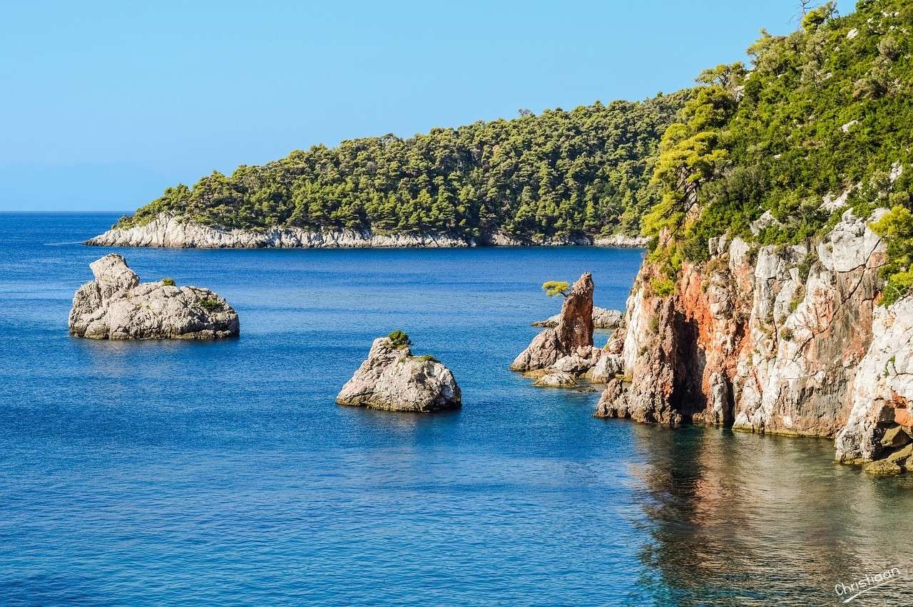 ギリシャ、スコペロス、スタフィロス。 オンラインパズル