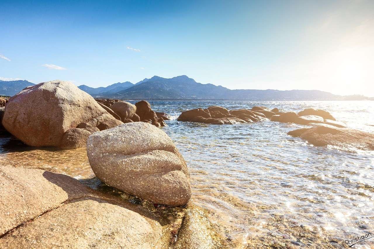 Bergen, morze, skały. puzzle online