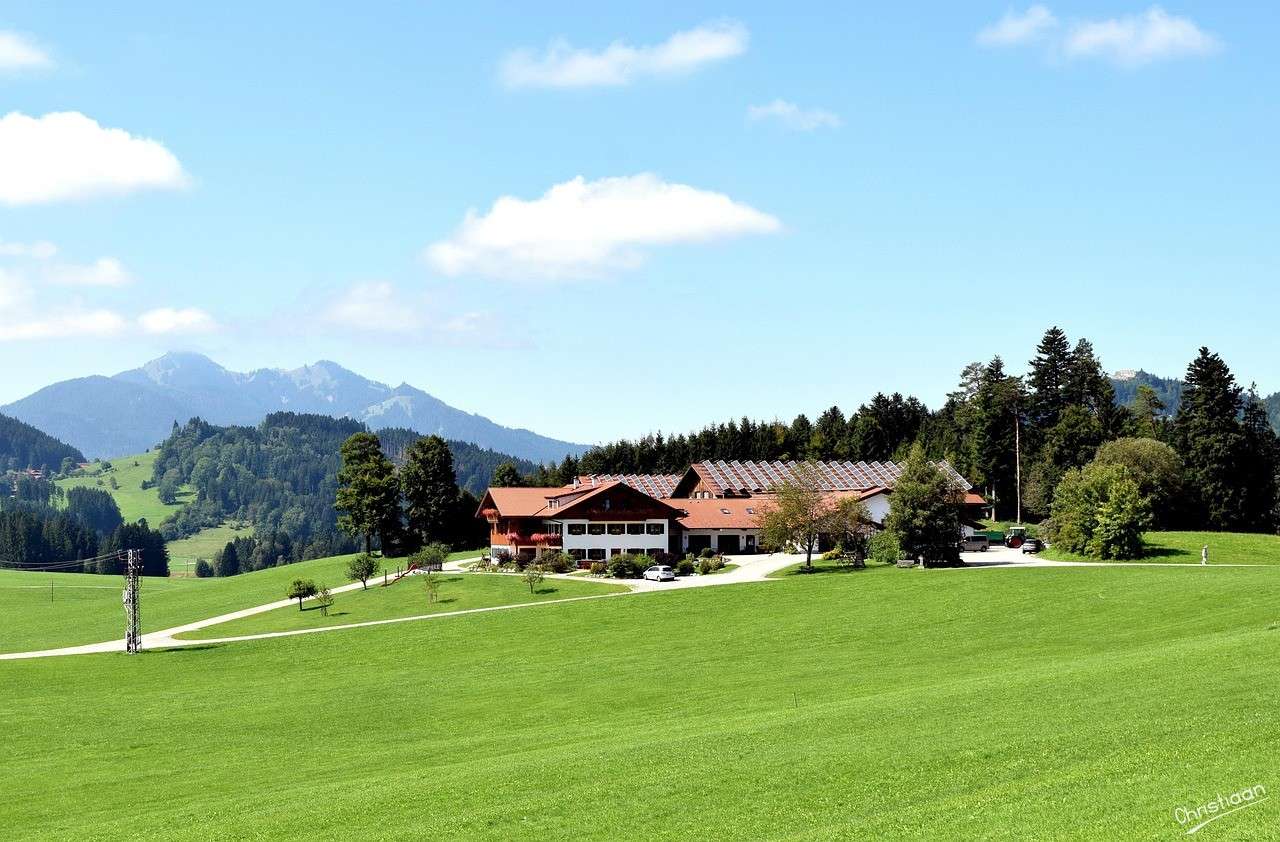 Budynek, dom, góry. puzzle online