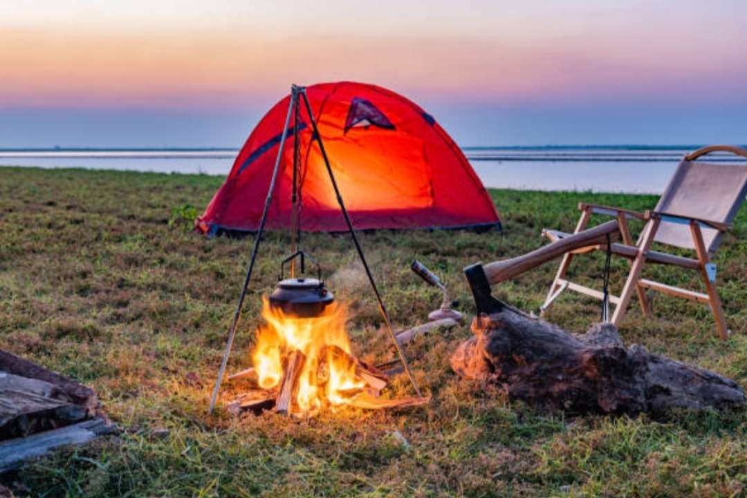 テントと焚き火 ジグソーパズルオンライン