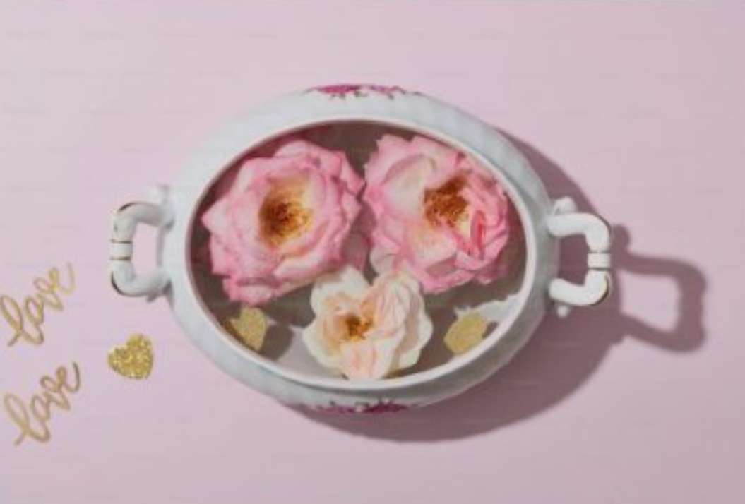 磁器の鉢の中の花 ジグソーパズルオンライン