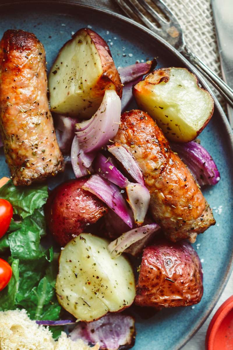 Колбаси и картофи онлайн пъзел