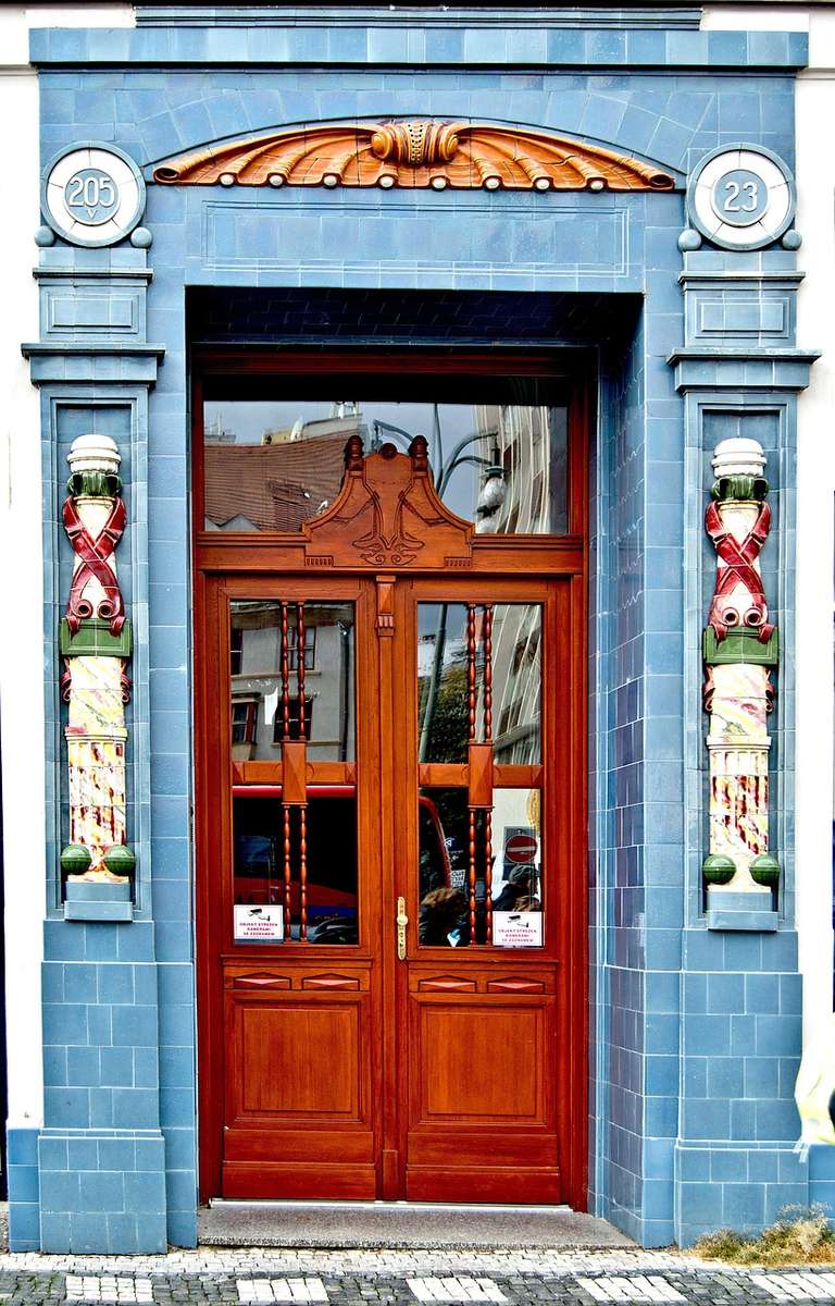 素敵なお家の玄関 オンラインパズル