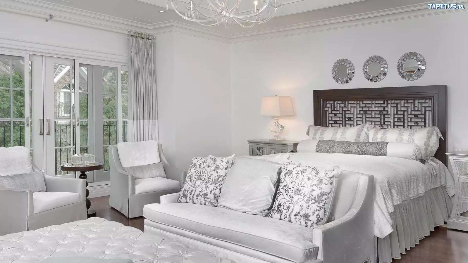 白い寝室 ジグソーパズルオンライン