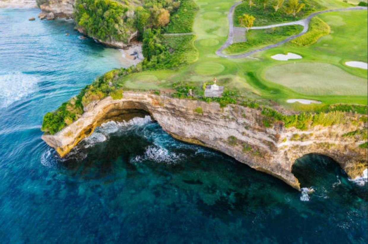 ニュークタ・ゴルフ・バリ インドネシア オンラインパズル