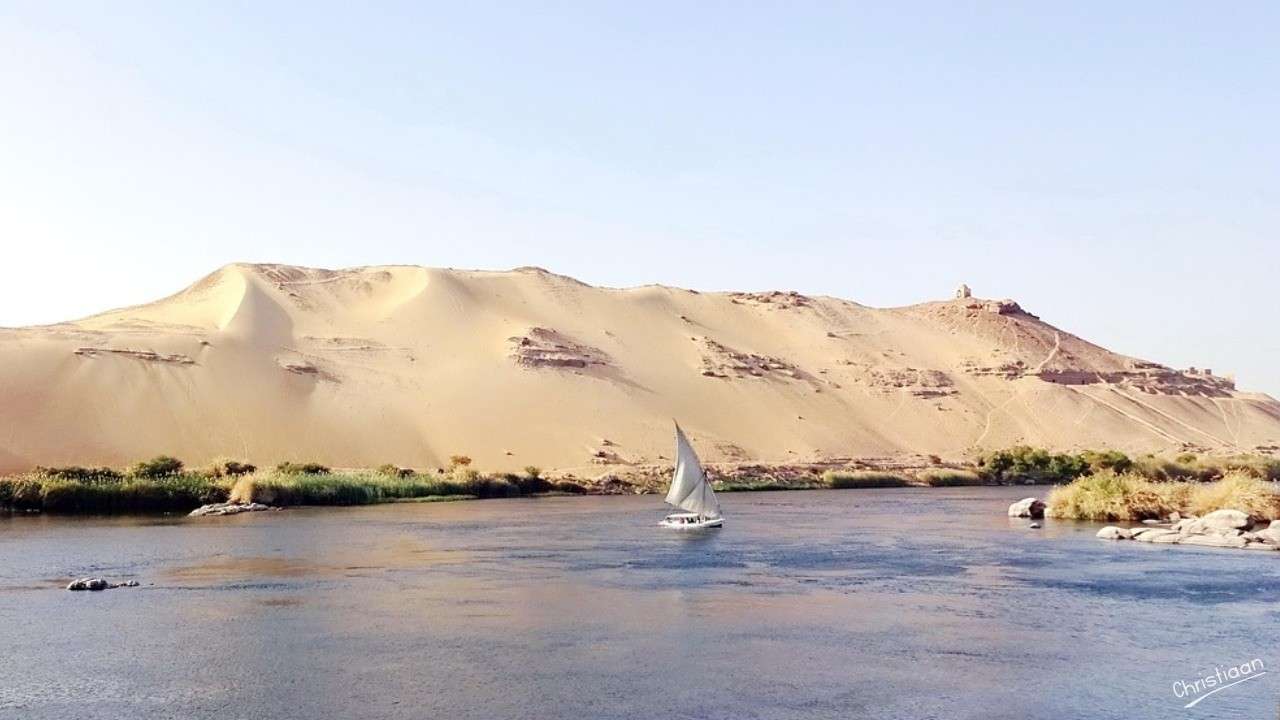 アスワン、ナイル、フェルッカ。 オンラインパズル